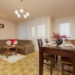 Apartment With Balcony For 2 People In Warsaw By Noclegi Renters